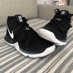 Nike Kyrie 5 Black Magic Sneakers